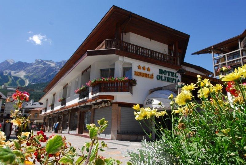 Hotel Olimpia Cortina dʼAmpezzo Zewnętrze zdjęcie