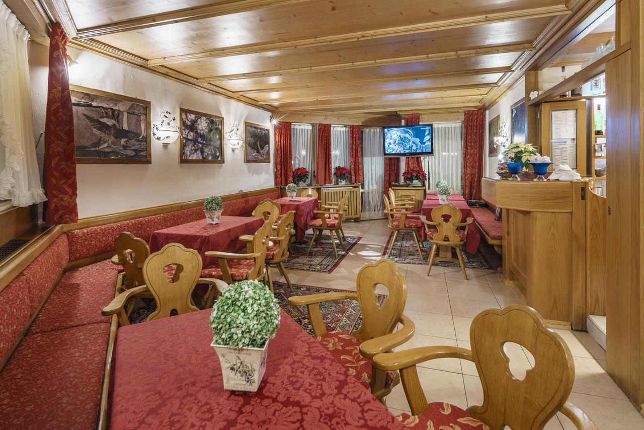 Hotel Olimpia Cortina dʼAmpezzo Zewnętrze zdjęcie